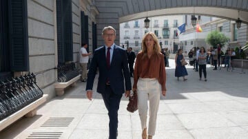 El presidente del PP, Alberto Núñez Feijóo, y la diputada del PP, Cayetana Álvarez de Toledo.