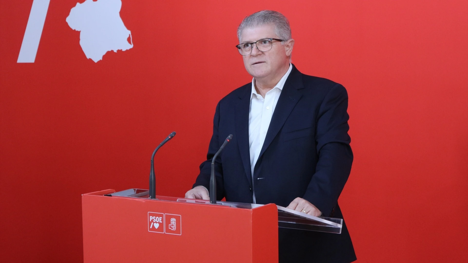 El secretario general del PSRM-PSOE y portavoz del Grupo Parlamentario Socialista, José Vélez