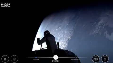 Tripulación de Polaris Dawn en la primera caminata espacial privada Tripulación de Polaris Dawn en la primera caminata espacial privada