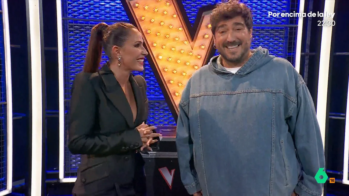 El 'dardo' de Antonio Orozco a Malú: "Es la superbloqueadora, bloquea a toda la peña hasta en WhatsApp" Los coaches han enviado un mensaje a los espectadores de Zapeando para animarlos a ver la nueva edición del talent musical y los 'piques' entre ellos no se han hecho esperar.