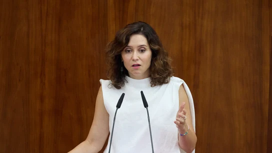 La presidenta de la Comunidad de Madrid, Isabel Díaz Ayuso, interviene durante la segunda sesión del Debate del Estado de la Región. La presidenta de la Comunidad de Madrid, Isabel Díaz Ayuso, interviene durante la segunda sesión del Debate del Estado de la Región.