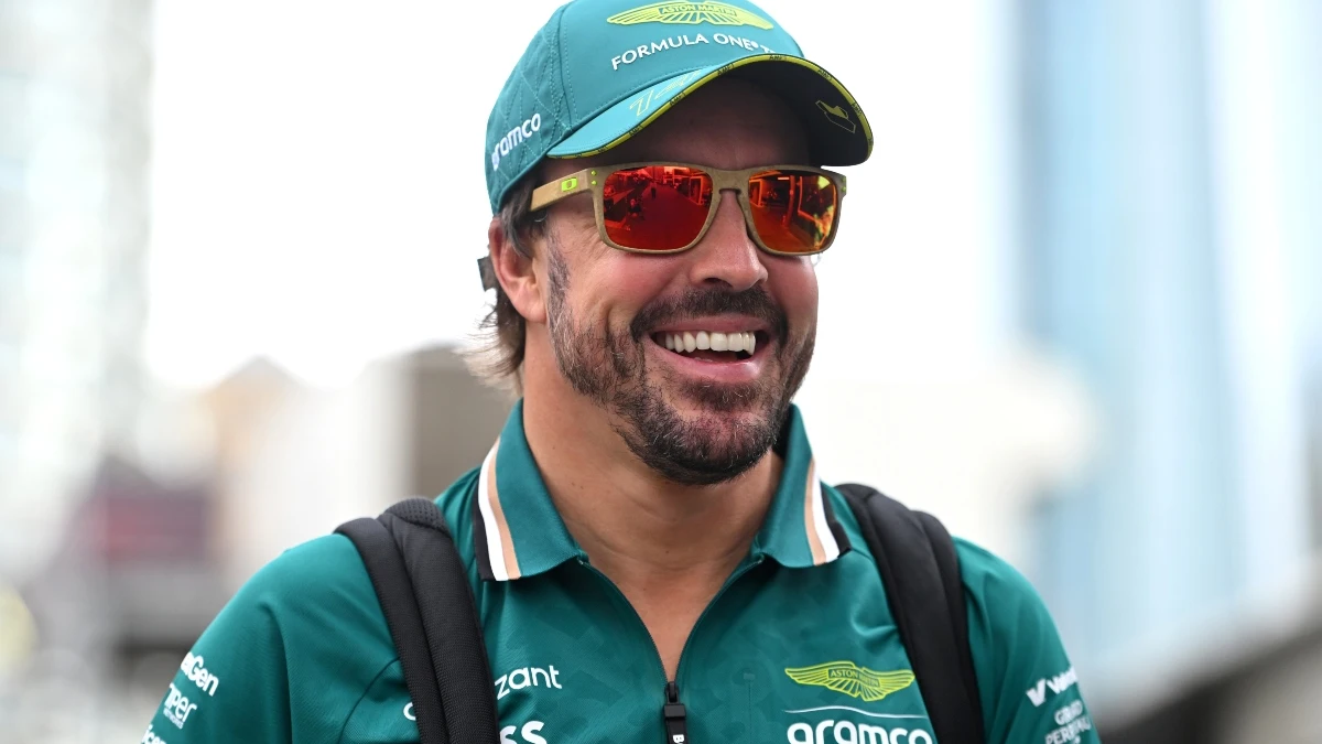 Fernando Alonso, sonriente