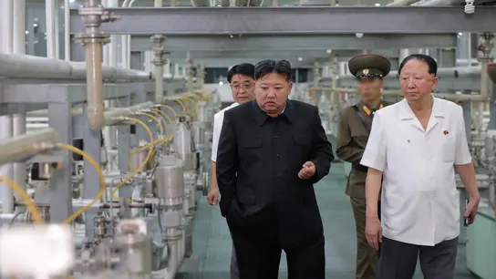El líder norcoreano, Kim Jong-un, visita instalaciones de enriquecimiento de uranio El líder norcoreano, Kim Jong-un, visita instalaciones de enriquecimiento de uranio