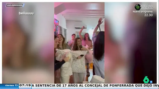 Un abuelo cumple 86 años y sus 22 nietos organizan una pijamada sorpresa: un recuerdo para toda la vida Un abuelo cumple 86 años y sus 22 nietos organizan una pijamada sorpresa: un recuerdo para toda la vida