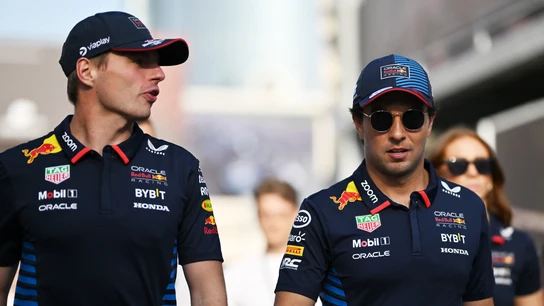 Max Verstappen y Sergio Pérez Max Verstappen y Sergio Pérez