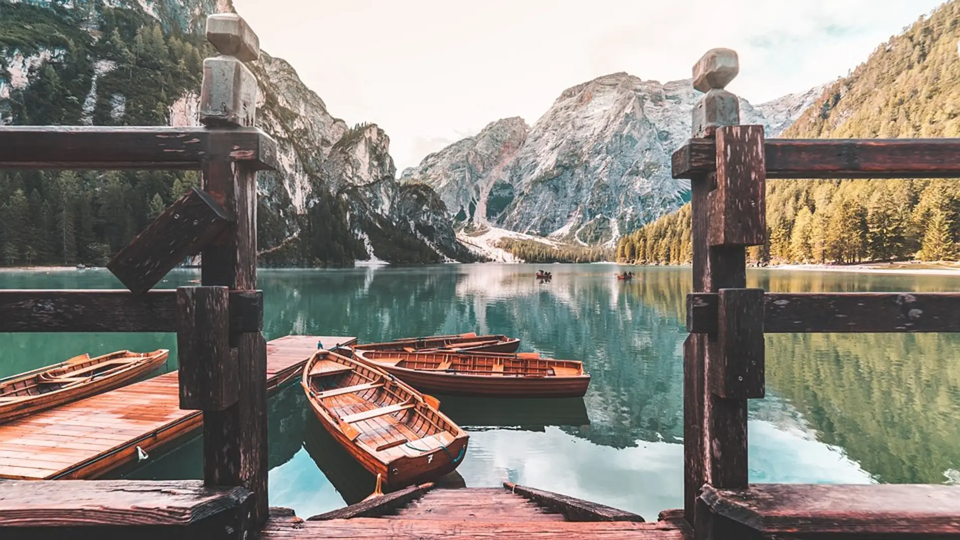 Lago di Braies Lago di Braies
