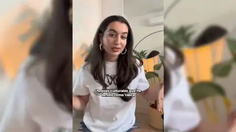 Los choques culturales de una vasca en la capital madrileña: "Es algo que he tenido que aprender a base de golpes" Foto del vídeo de TikTok de @arianehoyos