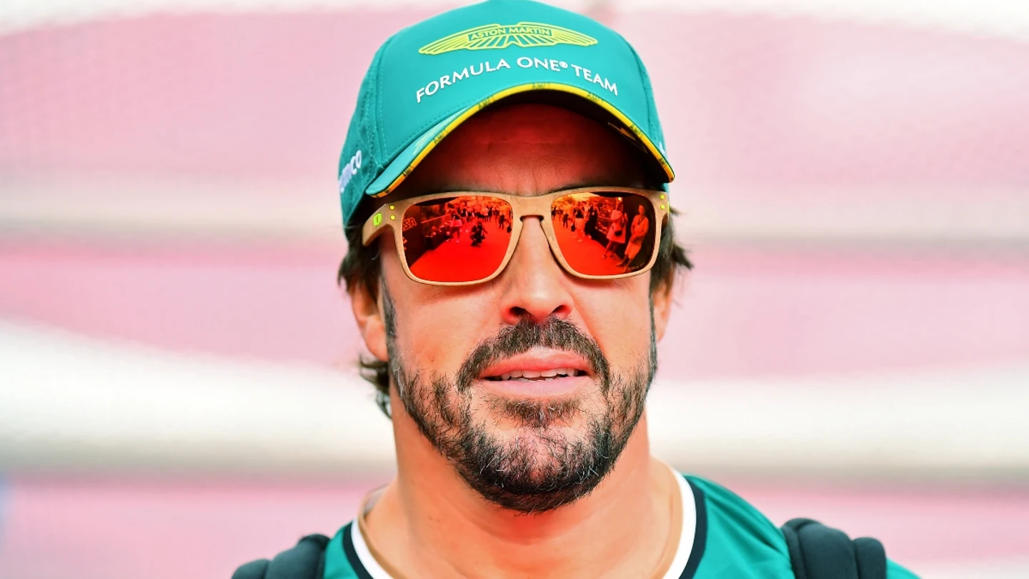 Fernando Alonso, piloto de Aston Martin Fernando Alonso, piloto de Aston Martin