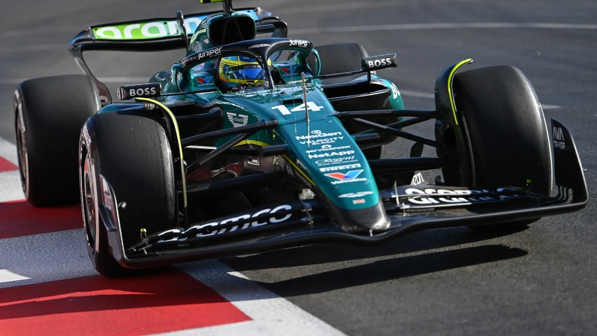 Fernando Alonso, con el Aston Martin