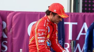 Carlos Sainz, cabizbajo