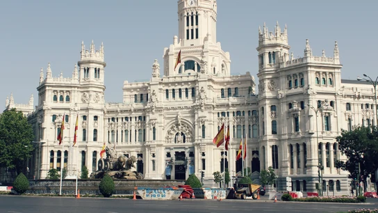 Qué debes saber de las oposiciones a Auxiliar de Obras y Vías Públicas del Ayuntamiento de Madrid: número de plazas, requisitos, fechas y exámenes Fachada del Ayuntamiento de Madrid