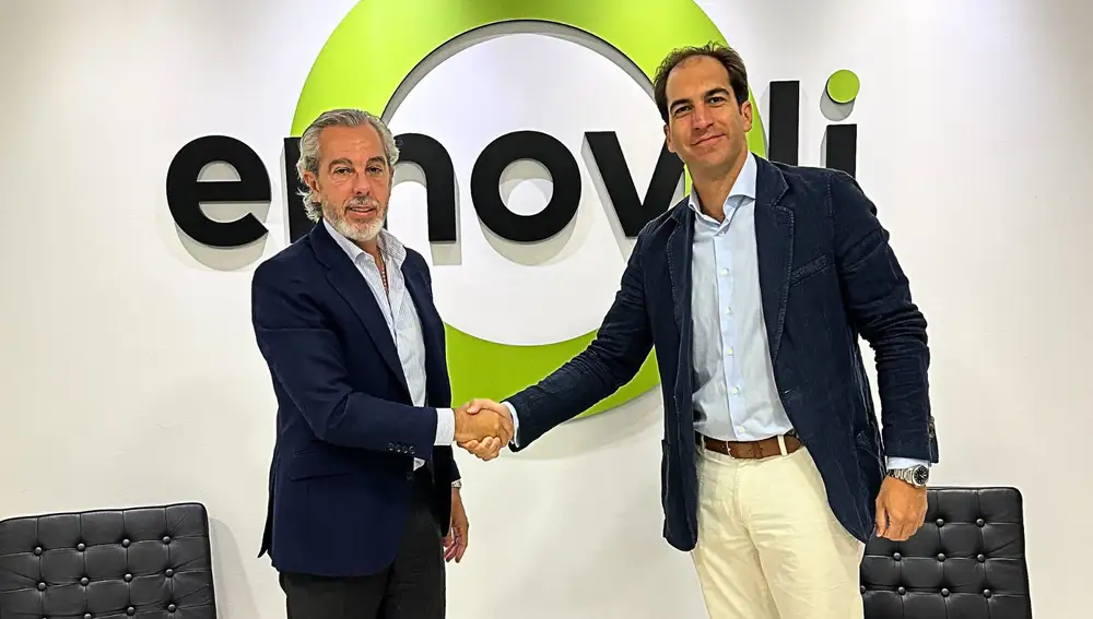 Francisco Casas, CEO de emovili (izquierda), y Jaime Vega de Seoane, Desarrollo de Negocio en Petroprix Energía (derecha) Francisco Casas, CEO de emovili (izquierda), y Jaime Vega de Seoane, Desarrollo de Negocio en Petroprix Energía (derecha)
