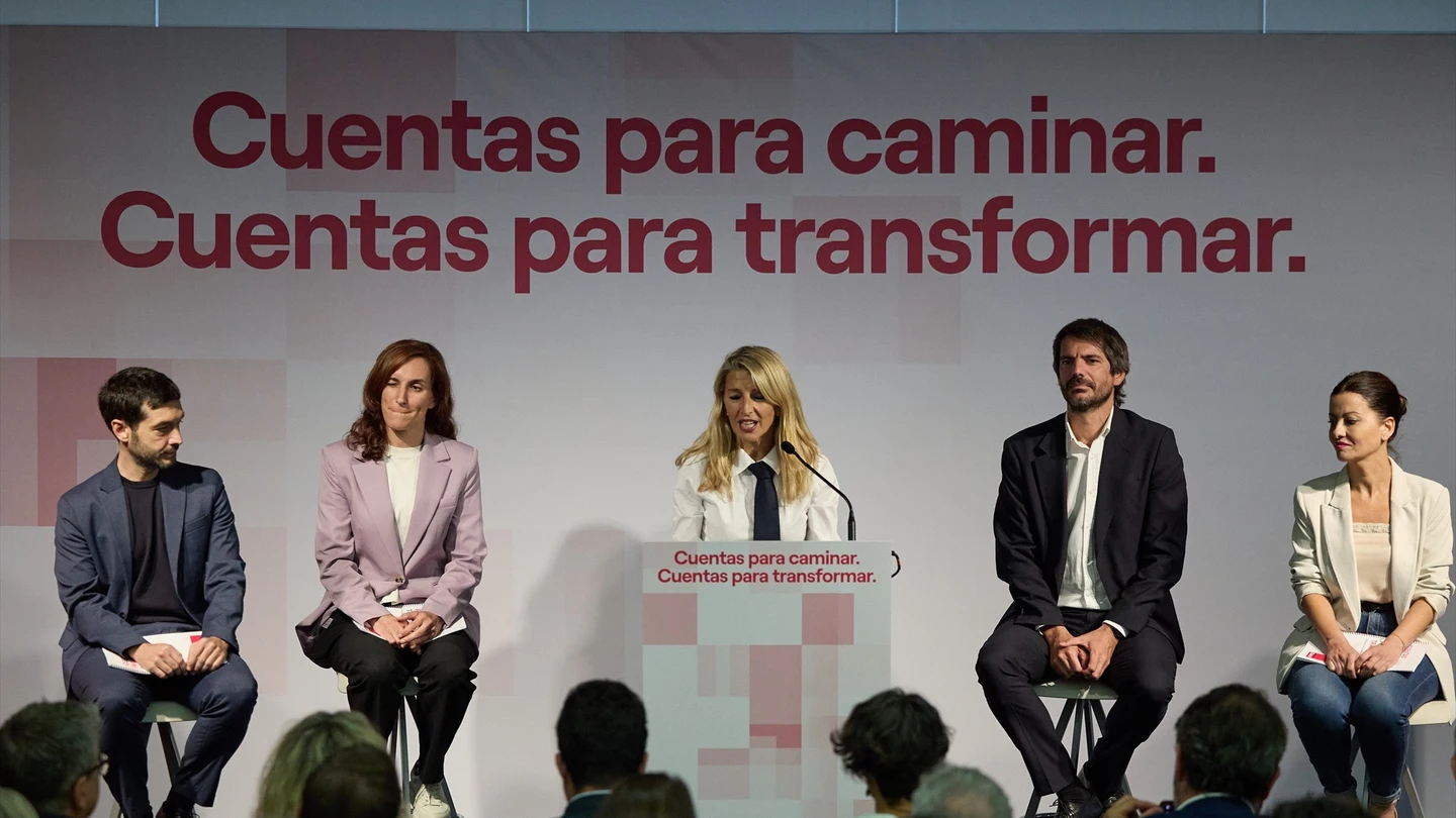 La vicepresidenta del Gobierno y ministra de Trabajo, Yolanda Díaz, acompañada por los ministros de Sumar La vicepresidenta del Gobierno y ministra de Trabajo, Yolanda Díaz, presenta las propuestas de Sumar para los Presupuestos Generales del
