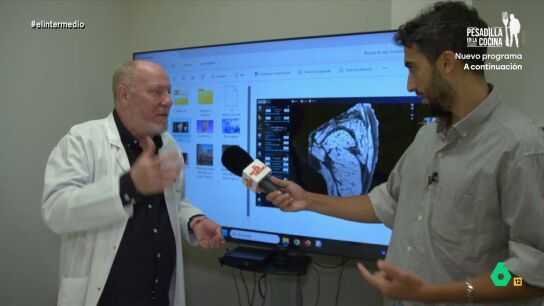 El reportero visita una empresa en la que se imprimen alimentos. Ju&aacute;rez, adem&aacute;s, no duda en probar diferentes alimentos elaborados con esta tecnolog&iacute;a. Descubre sus impresiones en el v&iacute;deo principal. 