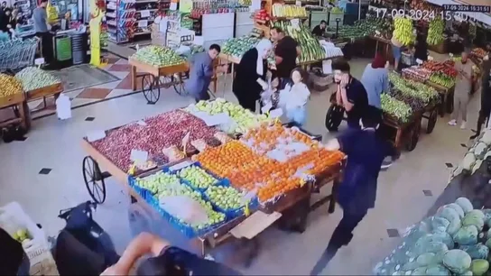 El momento de la explosión de uno de los buscas personales que han dejado miles de muertos en Líbano El momento de la explosión de uno de los buscas personales que han dejado miles de muertos en Líbano