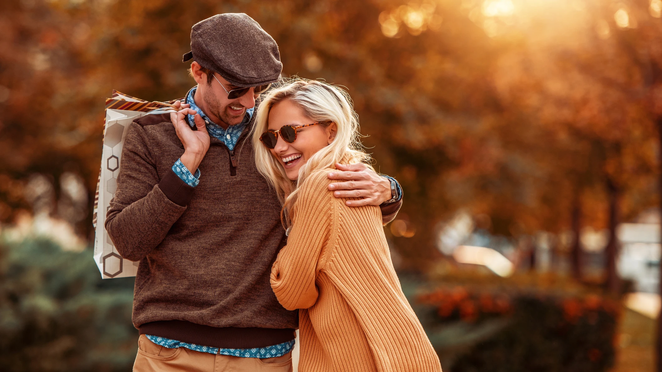 Pareja en otoño Pareja en otoño