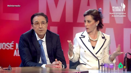 'Albares' aparece ante los comentarios racistas de la Piluchi: "Estoy sobrepasado de conflictos diplomáticos, parezco un jugador de Risk" 'Albares' aparece ante los comentarios racistas de la Piluchi: "Estoy sobrepasado de conflictos diplomáticos, parezco un jugador de Risk"