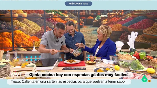 Pablo Ojeda enseña a preparar pollo satay: la receta, paso a paso El nutricionista comparte una receta muy sencilla pero deliciosa y, sobre todo, muy saludable. En ella las especias son las grandes protagonistas, unos ingredientes muy valorados y que tienen un sinfín de propiedades.