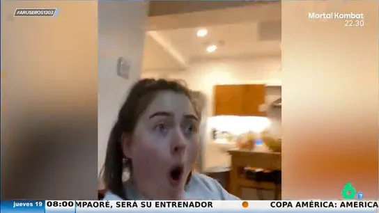 Una dueña alucina al escuchar el "sonoro pedo" que se ha tirado su perro prácticamente en su cara Una dueña alucina al escuchar el "sonoro pedo" que se ha tirado su perro prácticamente en su cara