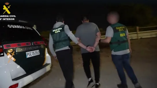 Momento de la detención al piloto de la narcolancha que mató a dos guardias civiles en Barbate Momento de la detención al piloto de la narcolancha que mató a dos guardias civiles en Barbate