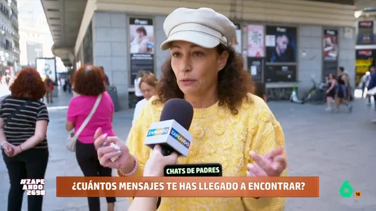 Una madre confiesa que se salió del chat de padres porque no podía más ¿Cuántos chats de padres tienen? ¿Han recibido mensajes de madrugada? ¿Cuántos han llegado a ver? ¿Hay un grupo paralelo para criticarlo? Zapeando sale a la calle y traslada estas y otras preguntas a padres y madres.