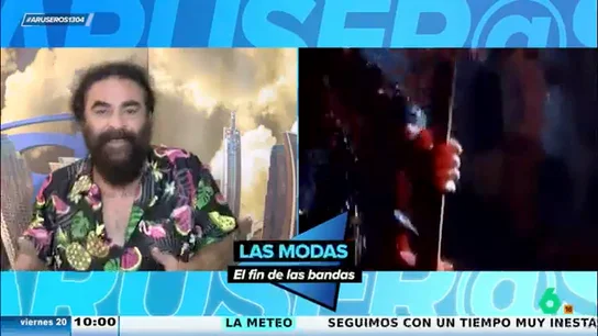 El Sevilla reacciona a una noticia que habla de la muerte de los grupos de rock y critica la temática de las canciones El Sevilla reacciona a una noticia que habla de la muerte de los grupos de rock y critica la temática de las canciones