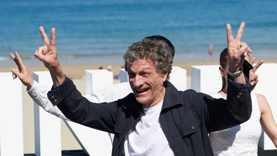 El actor Daniel Fanego asiste al photocall de «Eva No Duerme» en el Palacio Kursaal durante la 63 edición del Festival Internacional de Cine de San Sebastián el 21 de septiembre de 2015 en San Sebastián, España. El actor Daniel Fanego asiste al photocall de «Eva No Duerme» en el Palacio Kursaal durante la 63 edición del Festival Internacional de Cine de San Sebastián el 21 de septiembre de 2015 en San Sebastián, España.