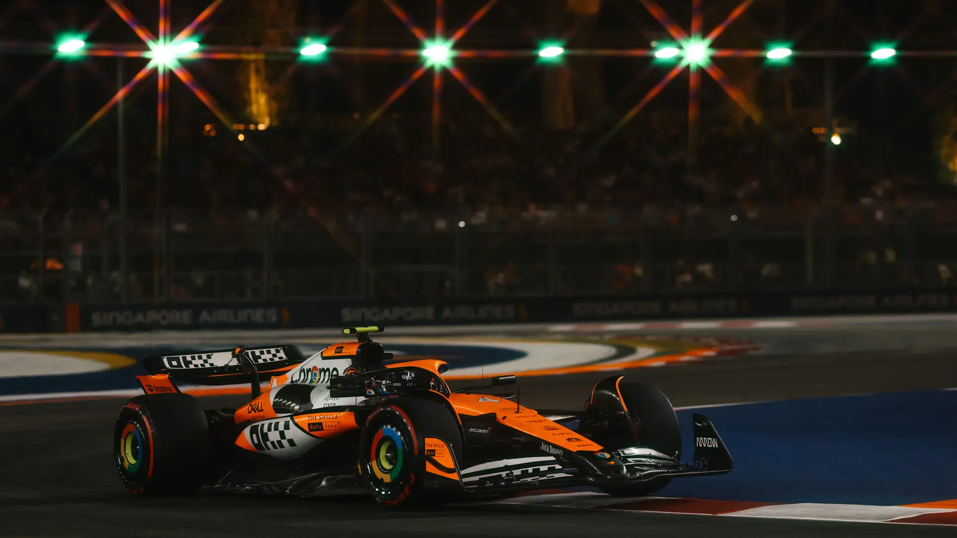 Lando Norris y Charles Leclerc, los más rápidos el viernes en Singapur Lando Norris y Charles Leclerc, los más rápidos el viernes en Singapur