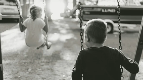 Encuentran con vida a un niño que fue secuestrado en 1951 en un parque de California. Encuentran con vida a un niño que fue secuestrado en 1951 en un parque de California.