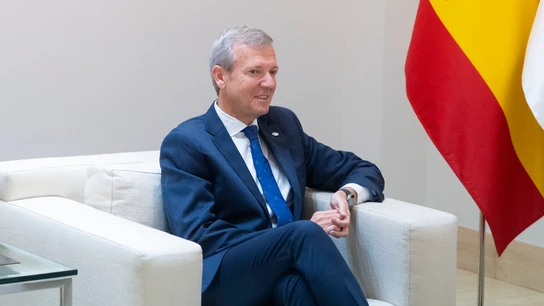 El presidente de la Xunta de Galicia, Alfonso Rueda, este viernes momentos antes de encontrarse con el presidente del Gobierno, Pedro Sánchez. El presidente de la Xunta de Galicia, Alfonso Rueda, este viernes momentos antes de encontrarse con el presidente del Gobierno, Pedro Sánchez.