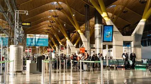 Aeropuerto de Madrid-Barajas Aeropuerto de Madrid-Barajas