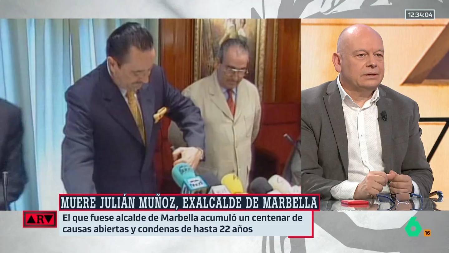 Gabi Sanz, tras la muerte de Julián Muñoz: "Él y su mentor, Jesús Gil, fueron víctimas del mal de altura" Gabi Sanz, tras la muerte de Julián Muñoz: "Él y su mentor, Jesús Gil, fueron víctimas del mal de altura"