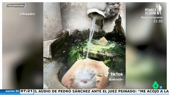 El sorprendente viral de una joven que muestra la temperatura de una fuente de un pueblo de Barcelona: 74 grados El sorprendente viral de una joven que muestra la temperatura de una fuente de un pueblo de Barcelona: 74 grados