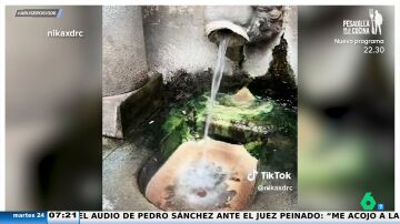 El sorprendente viral de una joven que muestra la temperatura de una fuente de un pueblo de Barcelona: 74 grados