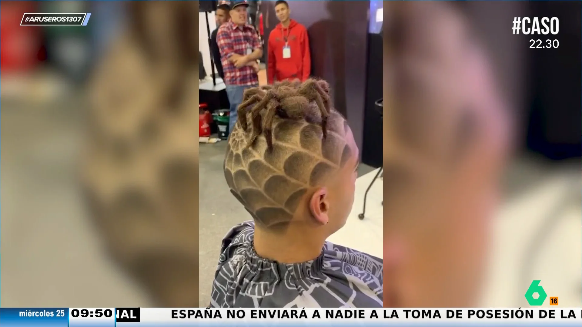 Con Halloween a la vuelta de la esquina, este extravagante peinado en forma de tarántula arrasa en redes