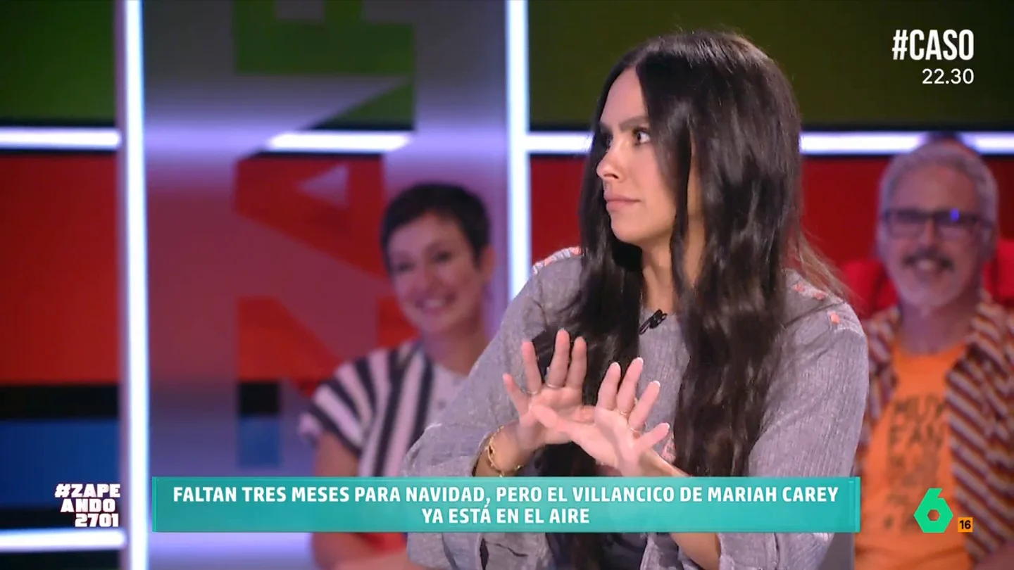 Cristina Pedroche da las primeras pistas sobre su vestido para las campanadas: "Vamos tardísimo" La zapeadora ya está preparando uno de los momentos más esperados del año. Cristina desvela que, aunque ya tienen alguna idea pensada, todavía no le han tomado ni las medidas.