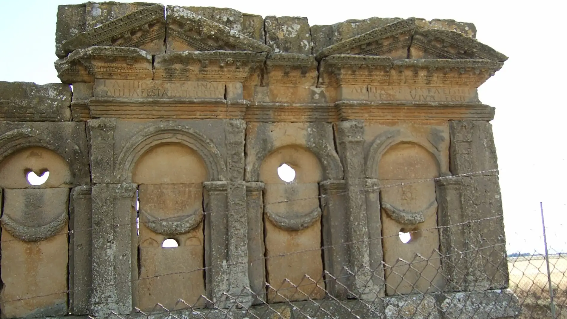 Mausoleo de los Atilios Mausoleo de los Atilios