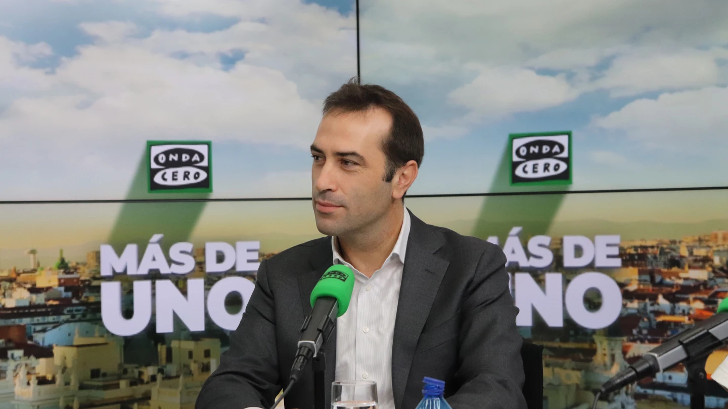 El ministro de Economía, Comercio y Empresa, Carlos Cuerpo, durante la entrevista con Carlos Alsina en 'Más de uno' El ministro de Economía, Comercio y Empresa, Carlos Cuerpo, durante la entrevista con Carlos Alsina en 'Más de uno'