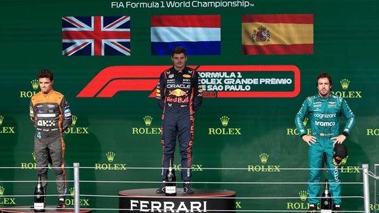 Lando Norris, Max Verstappen y Fernando Alonso Lando Norris, Max Verstappen y Fernando Alonso