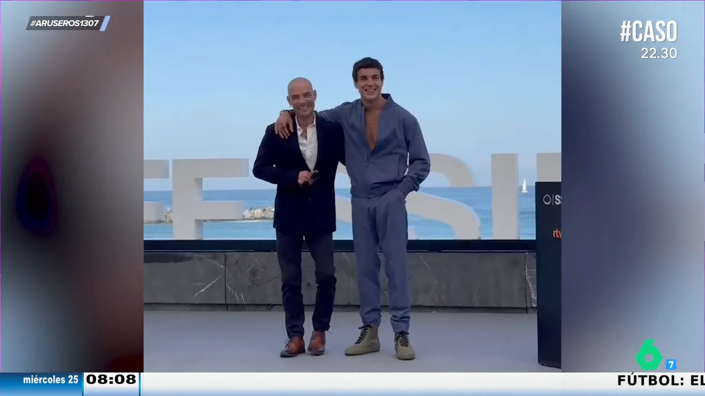 Óscar Casas presenta 'El gran salto' con Gervasio Deferr en el Festival de San Sebastián Óscar Casas presenta 'El gran salto' con Gervasio Deferr en el Festival de San Sebastián