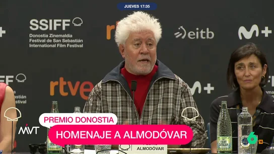 Pedro Almodóvar sobre Pedro Sánchez: "En Europa y EEUU le llaman 'Mr Handsome', es decir, Mr Guapo" Pedro Almodóvar sobre Pedro Sánchez: "En Europa y EEUU le llaman 'Mr Handsome', es decir, Mr Guapo"