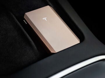 Tesla Wireless Portable Charger