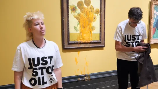 Activistas vuelven a vandalizar 'Los girasoles' de Van Gogh tras la condena a prisión de dos de sus compañeros Activistas de Just Stop Oil en la National Art Gallery