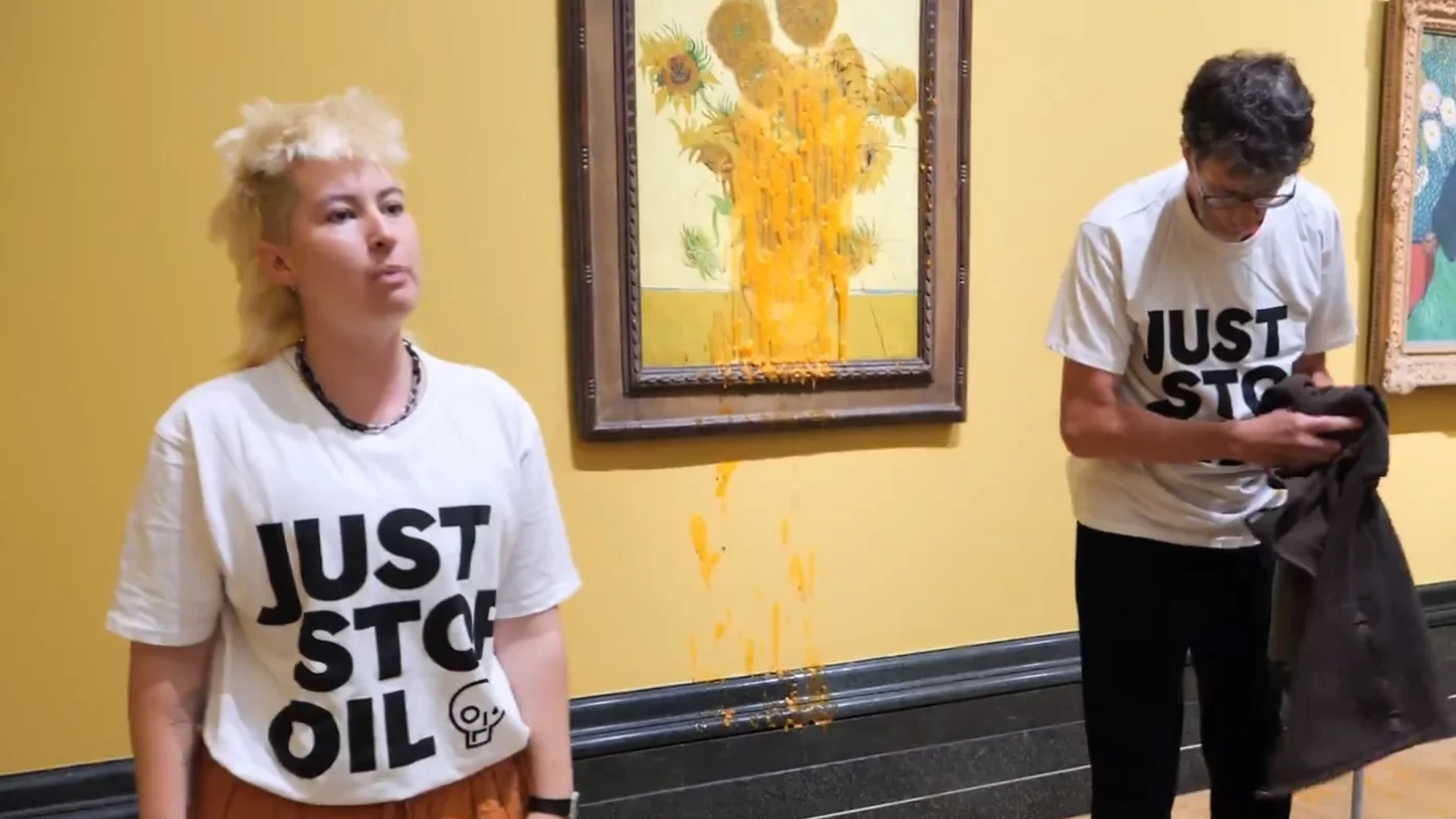 Activistas de Just Stop Oil en la National Art Gallery