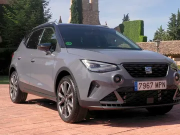 SEAT Arona FR Limited Edition SEAT Arona FR Limited Edition