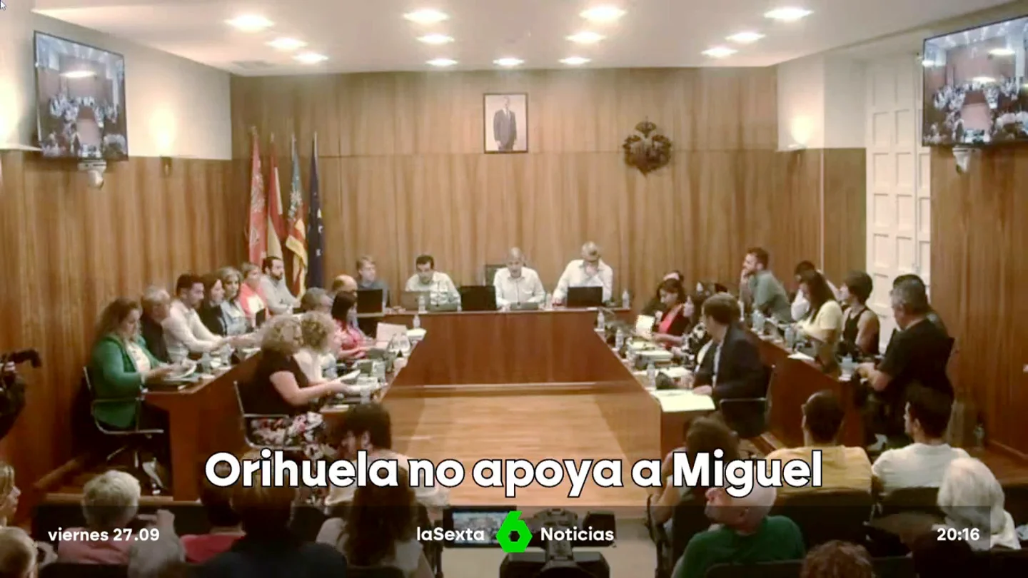 El Ayuntamiento de Orihuela vota en contra de la solicitud de la anulación de los juicios franquistas contra Miguel Hernández El Ayuntamiento de Orihuela vota en contra de la solicitud de la anulación de los juicios franquistas contra Miguel Hernández