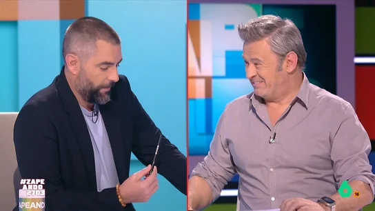 Las bonitas palabras de Dani Mateo a Miki Nadal por su cumpleaños: "Gracias por todo lo que me has enseñado" El zapeador cumple años y, por ello, su compañero, además de demostrar su admiración por él ha querido saber qué ha sido para él llevar tantos años trabajando en televisión.