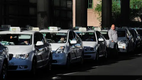 Imagen de archivo de taxistas en Madrid Imagen de archivo de taxistas en Madrid