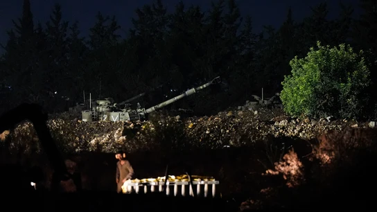 Un tanque israelí, apostado en la frontera entra Israel y Líbano Un tanque israelí, apostado en la frontera entra Israel y Líbano