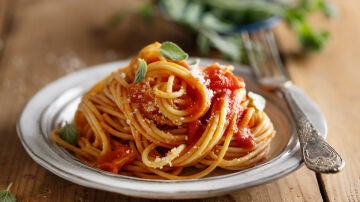 Un plato de pasta. 